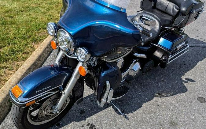 2004 Harley-Davidson® FLHTC - Electra Glide® Classic