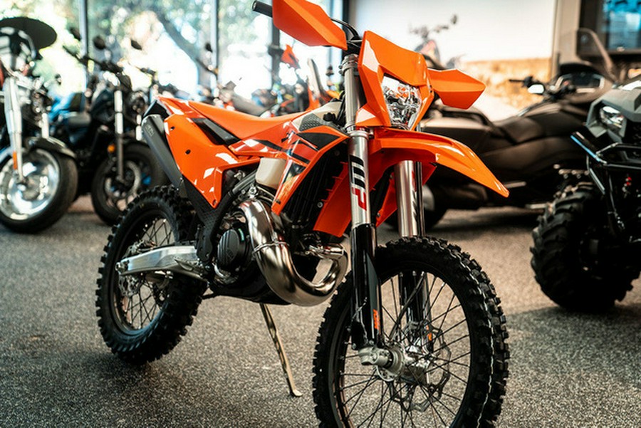 2025 KTM XC 250 W