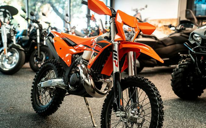 2025 KTM XC 250 W