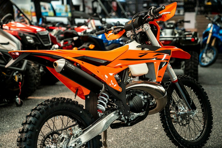 2025 KTM XC 250 W