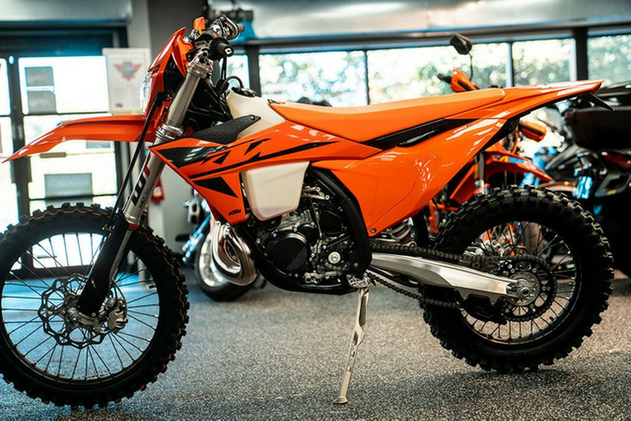 2025 KTM XC 250 W