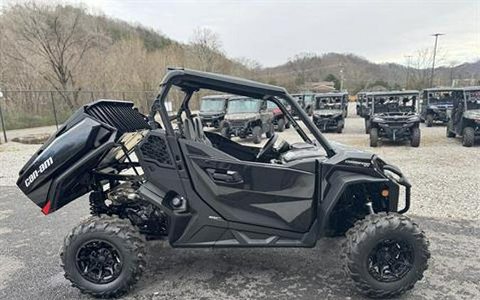 2026 Can-Am Commander XT 700