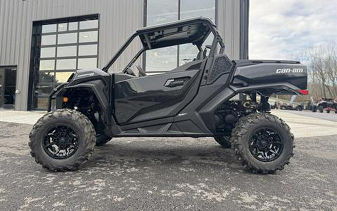 2026 Can-Am Commander XT 700