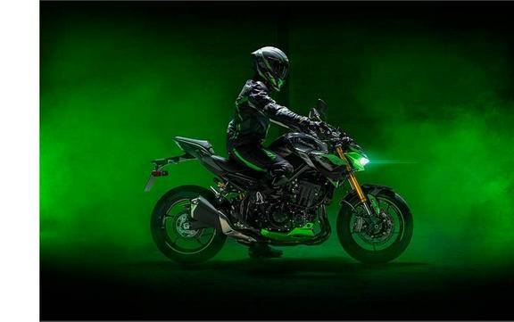 2022 Kawasaki Z900 SE Review [10 Fast Facts From the Canyons]