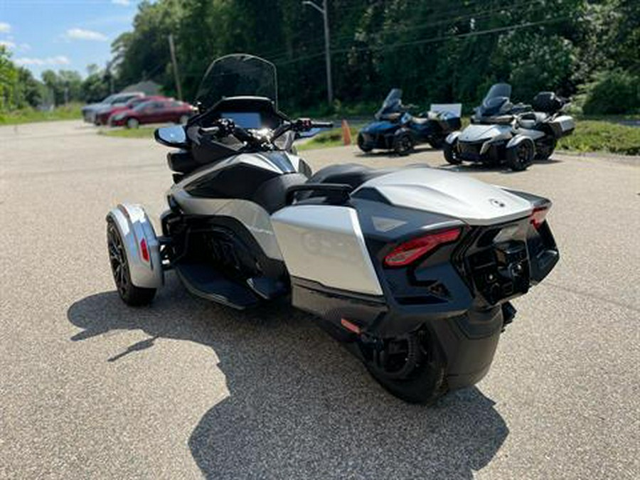 2024 Can-Am Spyder RT
