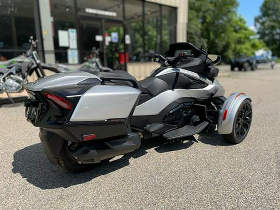 2024 Can-Am Spyder RT