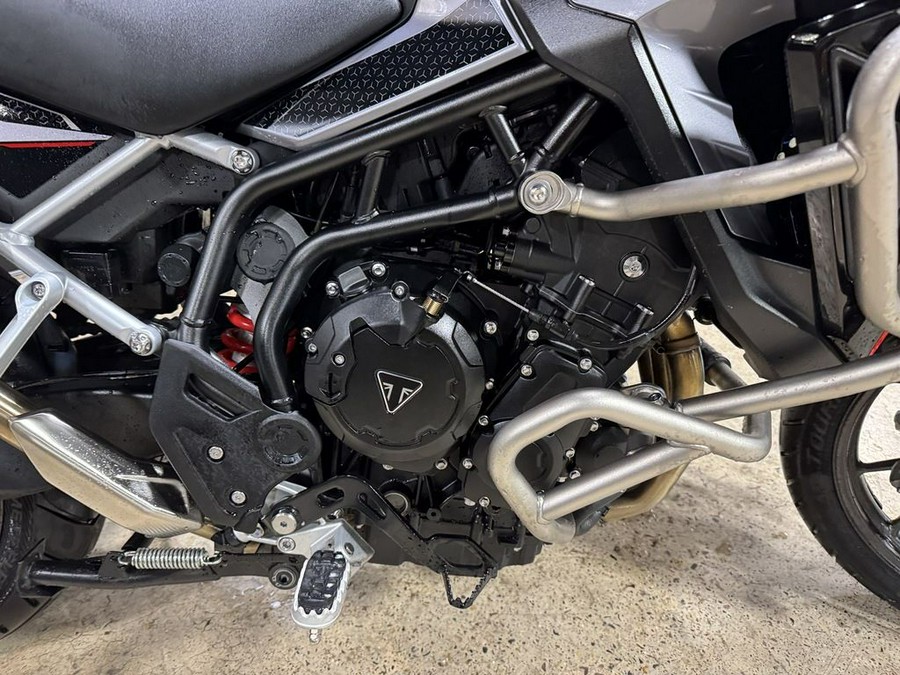 2024 Triumph Tiger 900 GT Graphite / Sapphire Black
