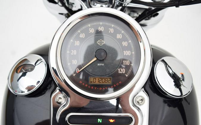 2014 Harley-Davidson FLD - Dyna Switchback FLD