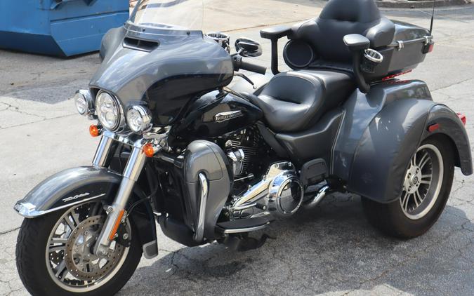 2021 Harley-Davidson Tri Glide Ultra Gauntlet Gray Metallic/Vivid Black