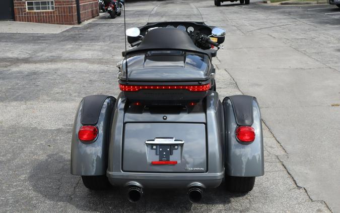 2021 Harley-Davidson Tri Glide Ultra Gauntlet Gray Metallic/Vivid Black