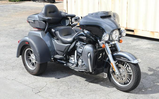 2021 Harley-Davidson Tri Glide Ultra Gauntlet Gray Metallic/Vivid Black