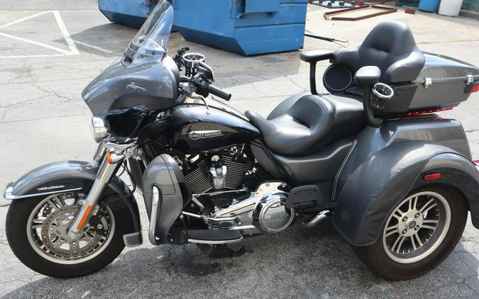 2021 Harley-Davidson Tri Glide Ultra Gauntlet Gray Metallic/Vivid Black