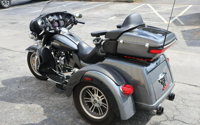 2021 Harley-Davidson Tri Glide Ultra Gauntlet Gray Metallic/Vivid Black