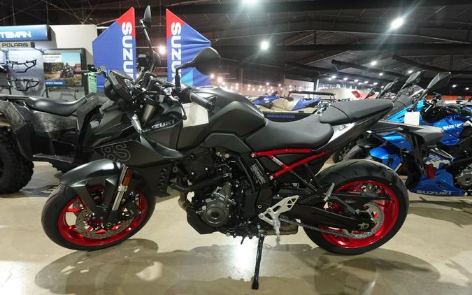 2025 Suzuki GSX-8S