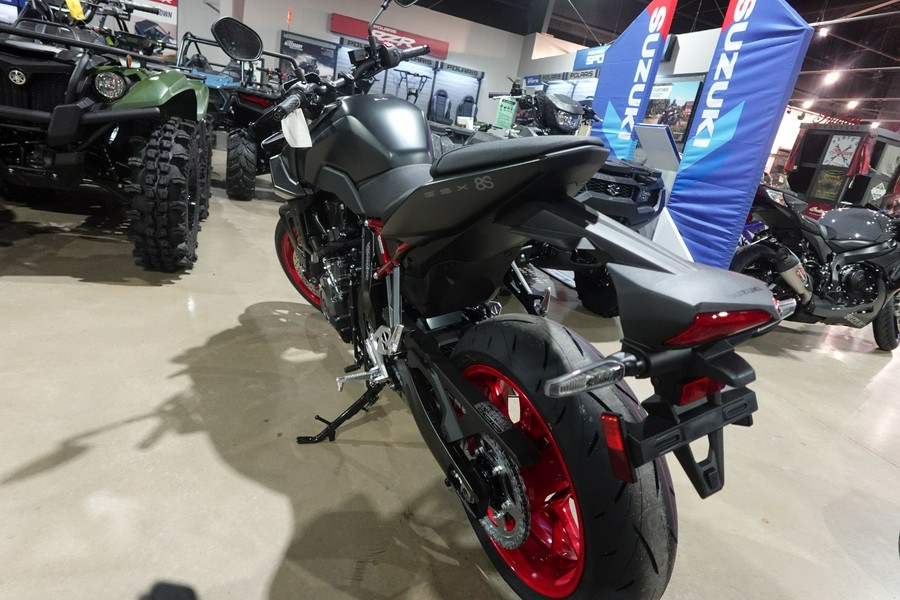 2025 Suzuki GSX-8S