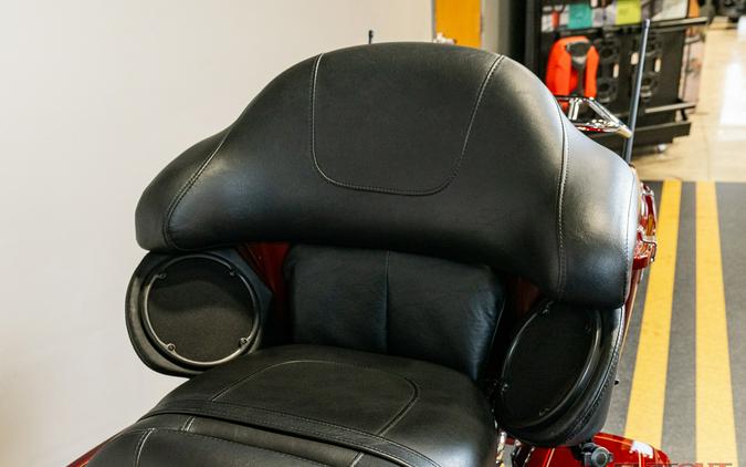 2010 Harley-Davidson® ULTRA CLASSIC ELECTRA GLIDE 107CI (ONLY 15K MILES)