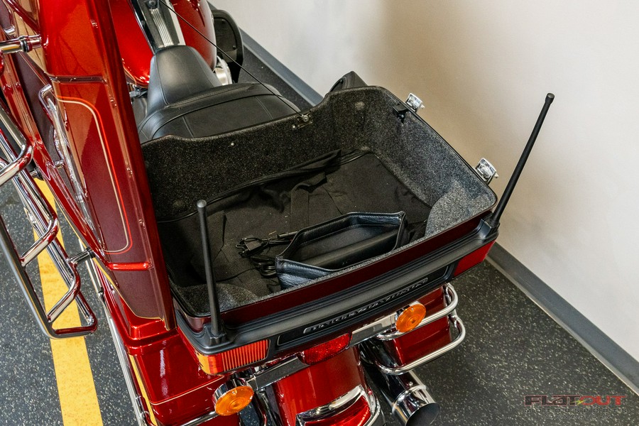 2010 Harley-Davidson® ULTRA CLASSIC ELECTRA GLIDE 107CI (ONLY 15K MILES)