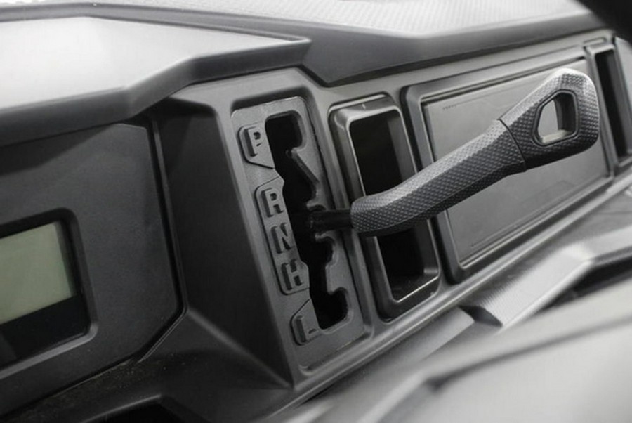 2026 Can-Am Defender X Mr HD11 With Half-Doors