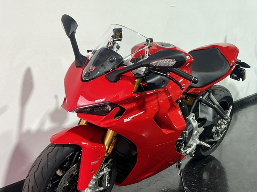 2024 Ducati Supersport 950 S Red