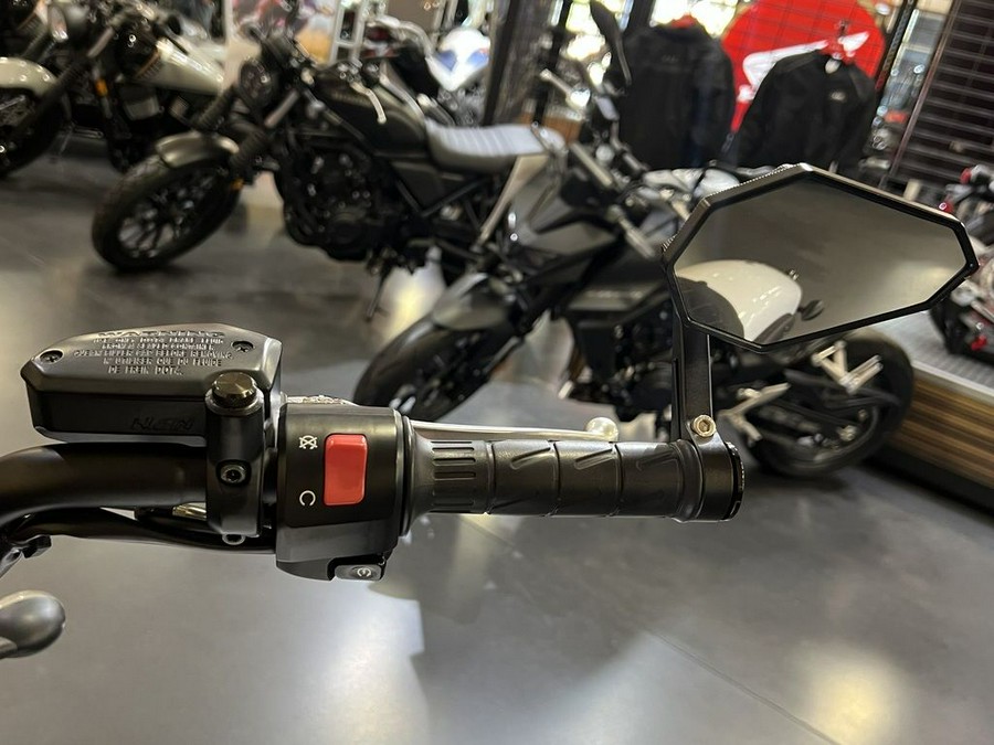 2015 Kawasaki Vulcan® S ABS