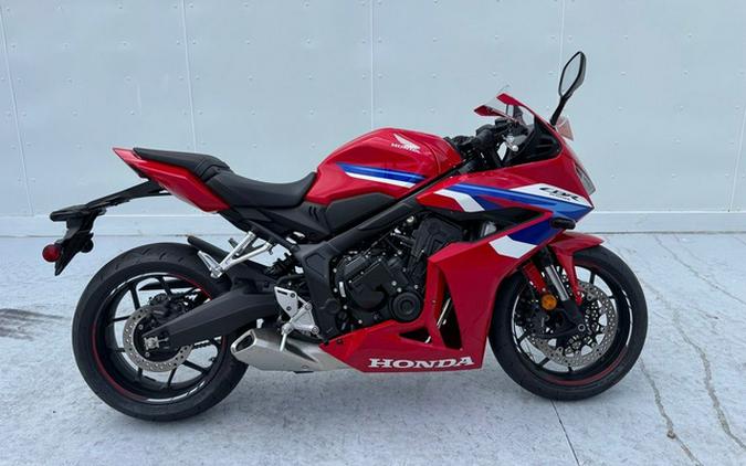 2026 Honda CBR650R E-Clutch