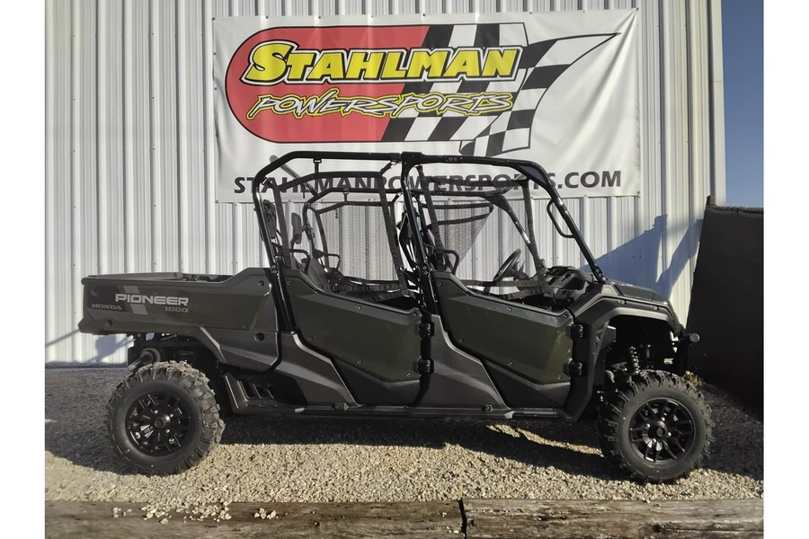 2025 Honda Pioneer 1000-6 Crew Deluxe