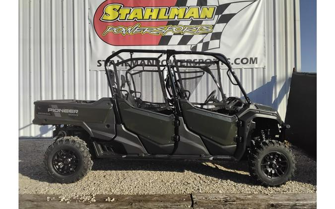2025 Honda Pioneer 1000-6 Crew Deluxe