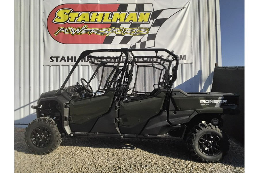 2025 Honda Pioneer 1000-6 Crew Deluxe
