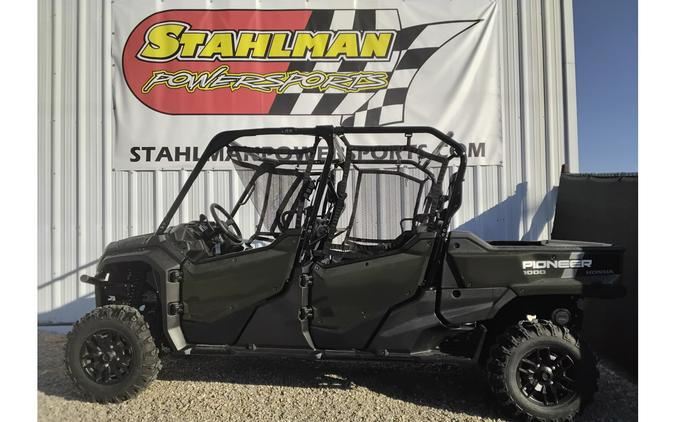 2025 Honda Pioneer 1000-6 Crew Deluxe