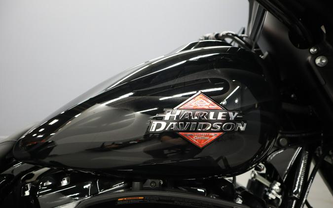 2025 Harley-Davidson Street Glide FLHX