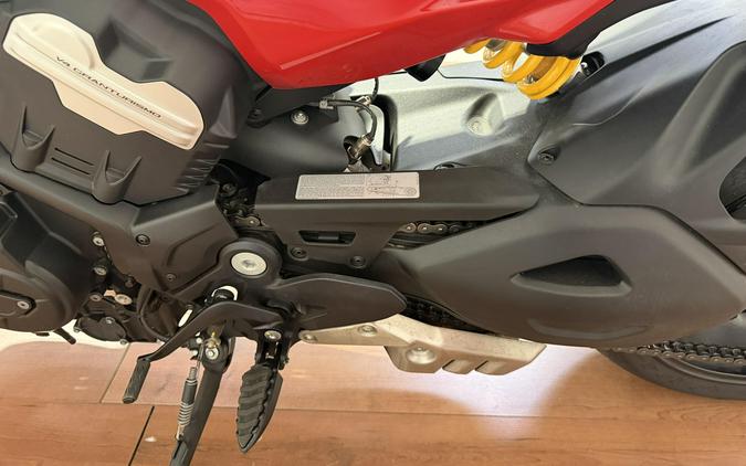 2024 Ducati DIAVEL V4