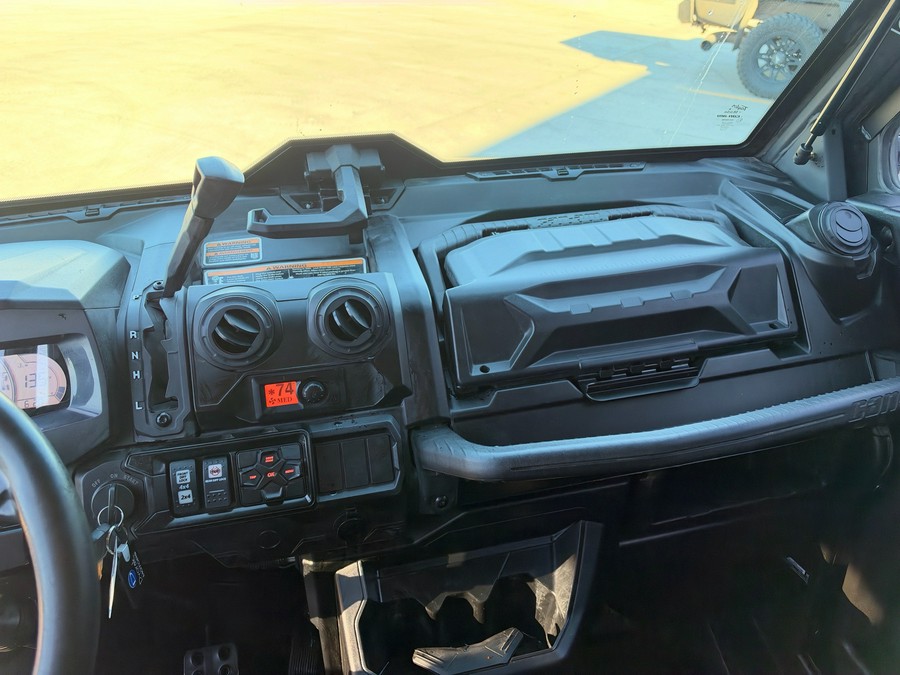 2025 Can-Am Defender MAX Limited