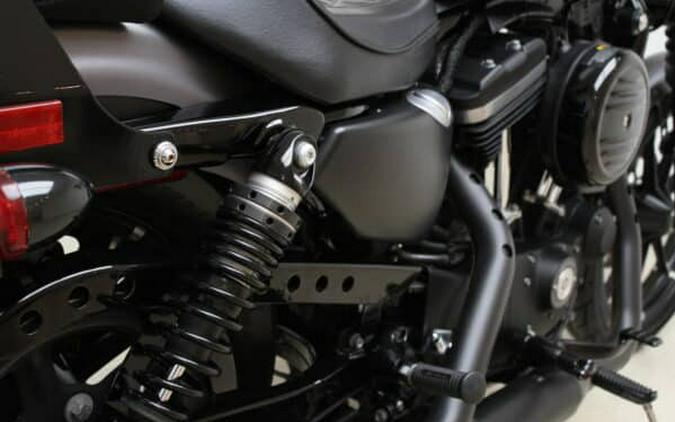 2017 HARLEY-DAVIDSON SPORTSTER IRON 883™