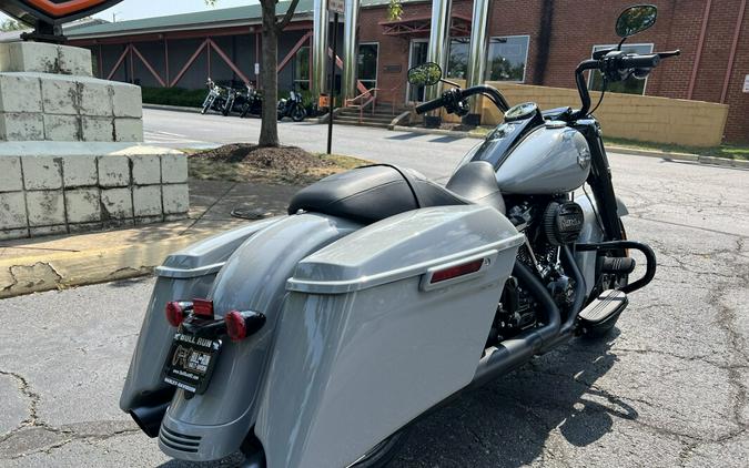 2024 FLHRXS Road King Special