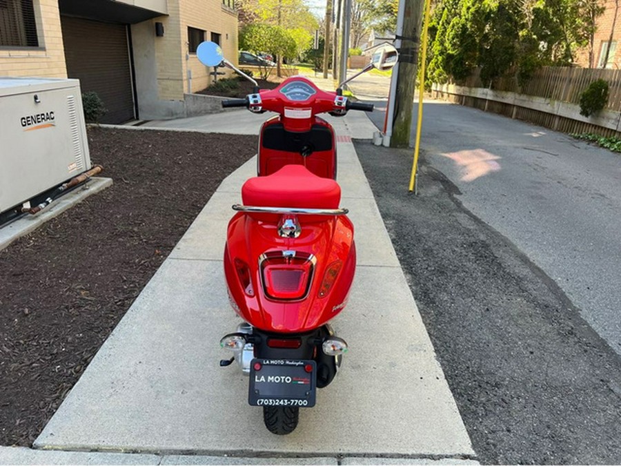 2025 Vespa Primavera 50 RED