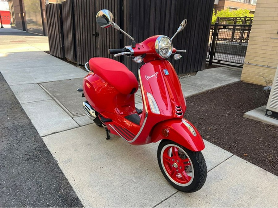 2025 Vespa Primavera 50 RED