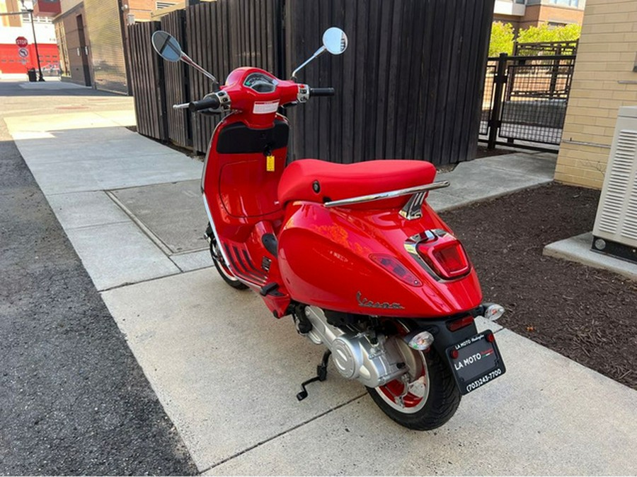 2025 Vespa Primavera 50 RED