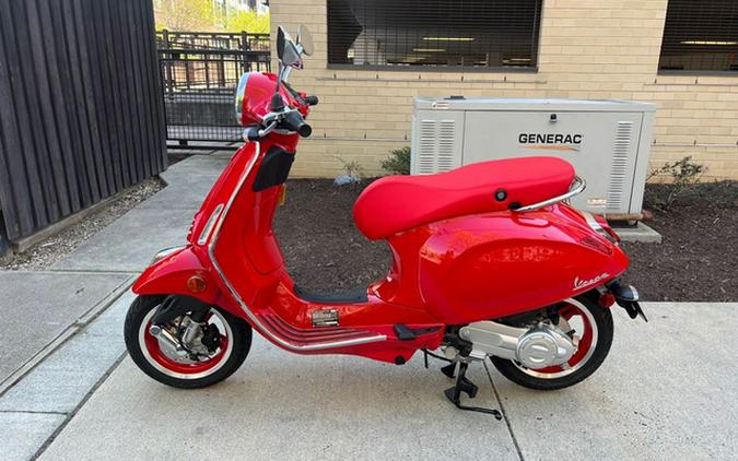 2025 Vespa Primavera 50 RED