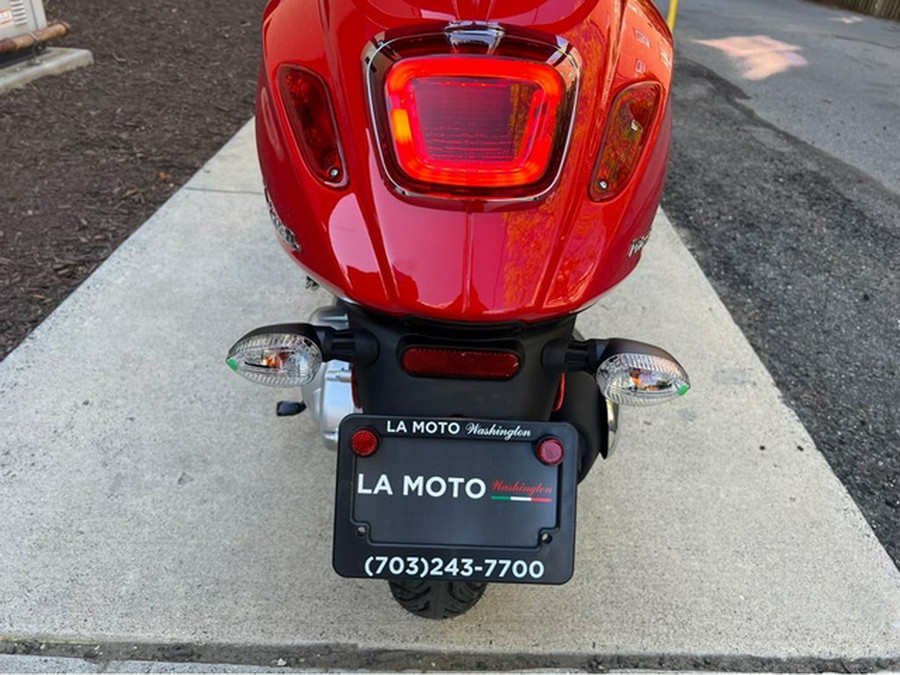 2025 Vespa Primavera 50 RED