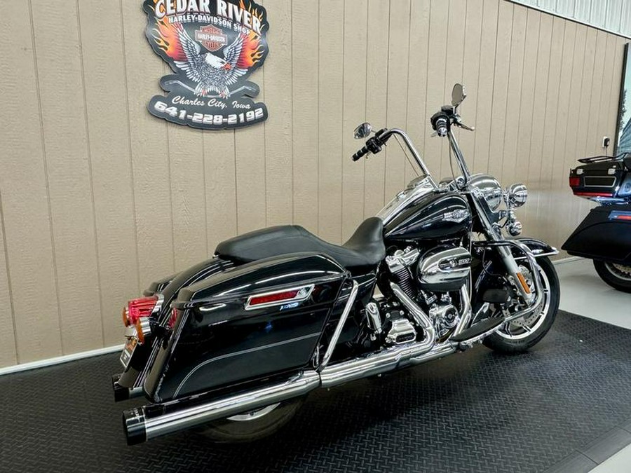 2017 Harley-Davidson® FLHR - Road King®