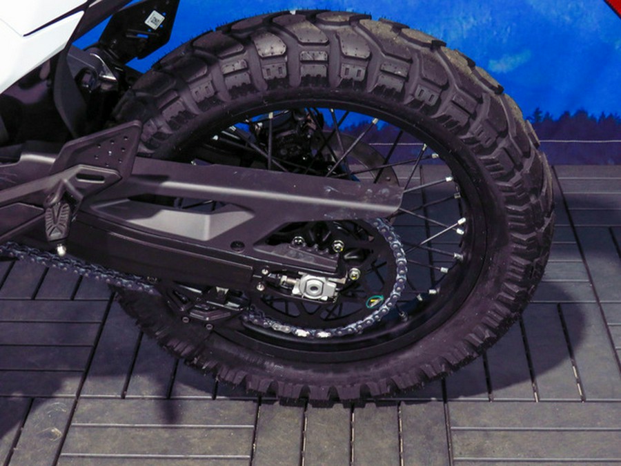 2025 KTM Adventure 390 R