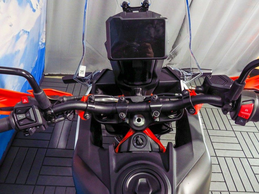 2025 KTM Adventure 390 R