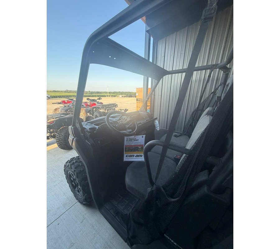 2026 Can-Am Defender DPS HD7