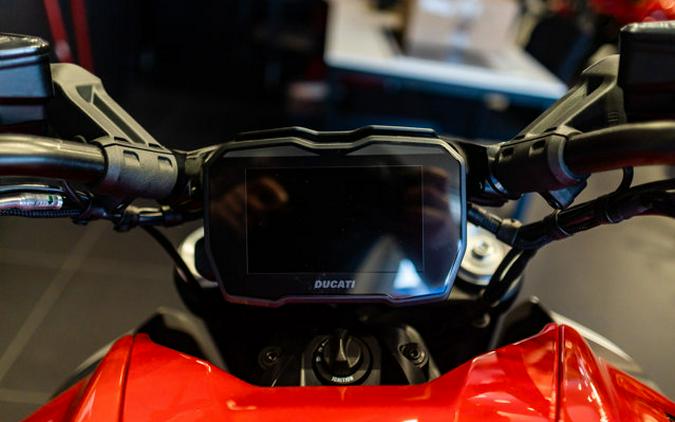 2025 Ducati DIAVEL V4