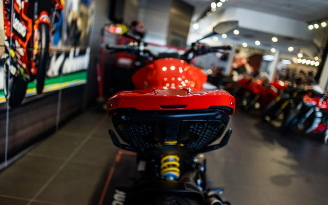 2025 Ducati DIAVEL V4