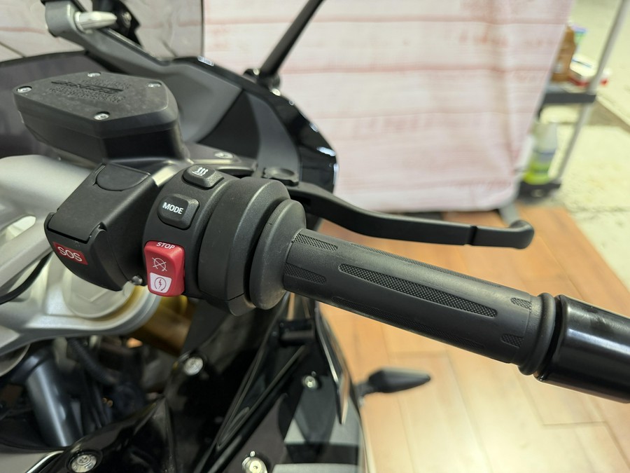 2024 BMW R 1250 RS