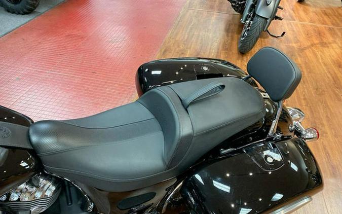 2022 Indian Motorcycle® Chieftain® Limited Black Metallic