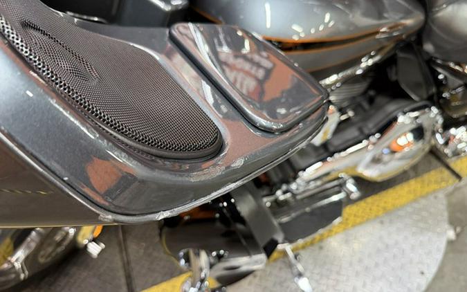 2016 Harley-Davidson Touring FLTRUSE - CVO Road Glide Ultra