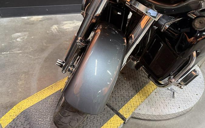 2016 Harley-Davidson Touring FLTRUSE - CVO Road Glide Ultra