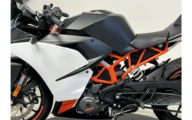 2020 KTM RC390